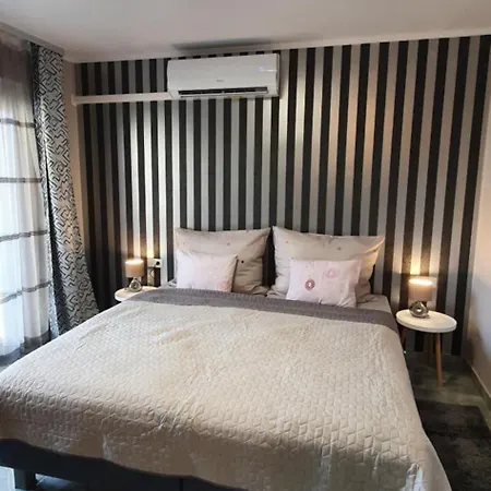 House Apartament *